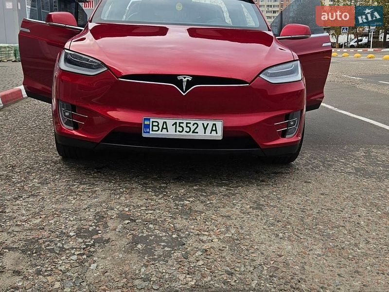 Позашляховик / Кросовер Tesla Model X 2019 в Одесі фото 13 Позашляховик / Кросовер Tesla Model X 2019 в Одесі