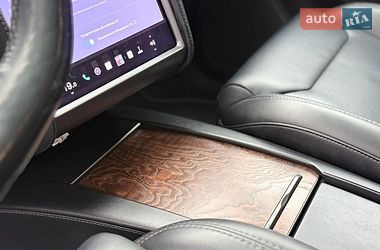 Позашляховик / Кросовер Tesla Model X 2019 в Стрию фото 32 Позашляховик / Кросовер Tesla Model X 2019 в Стрию