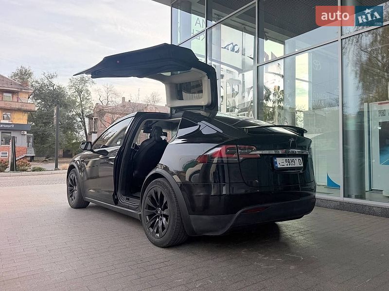 Позашляховик / Кросовер Tesla Model X 2018 в Кривому Розі фото 9 Позашляховик / Кросовер Tesla Model X 2018 в Кривому Розі