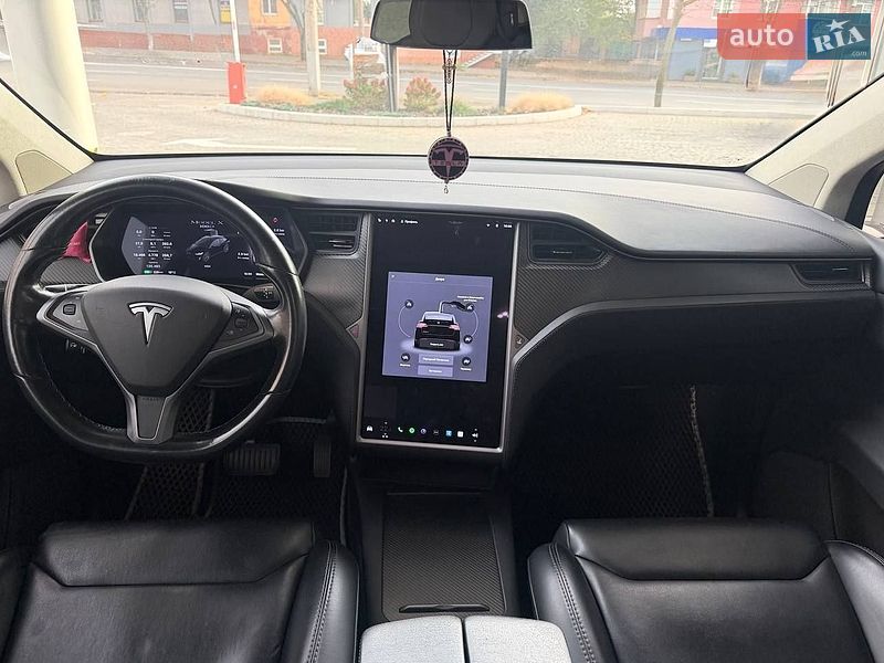 Позашляховик / Кросовер Tesla Model X 2018 в Кривому Розі фото 13 Позашляховик / Кросовер Tesla Model X 2018 в Кривому Розі