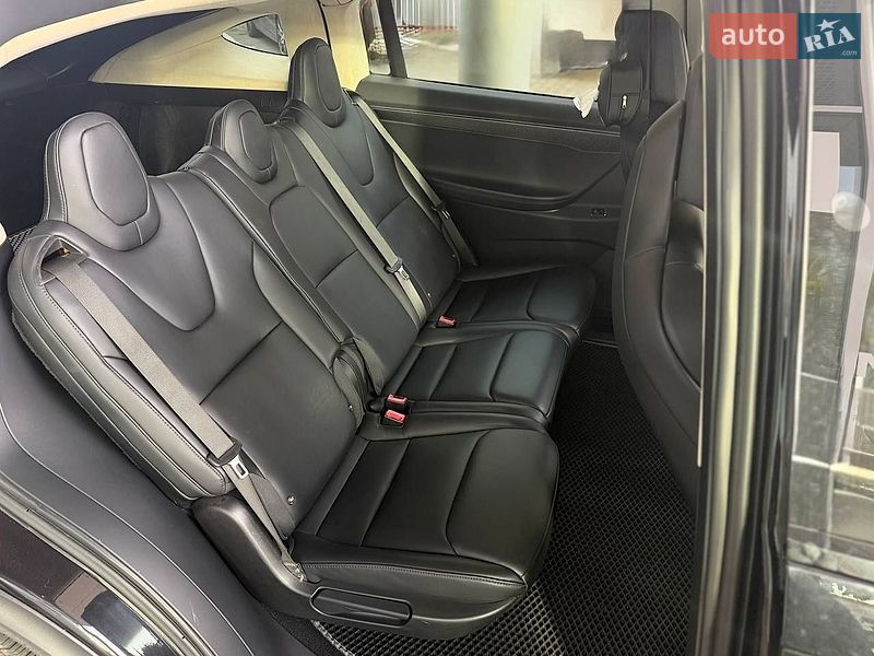 Позашляховик / Кросовер Tesla Model X 2018 в Кривому Розі фото 16 Позашляховик / Кросовер Tesla Model X 2018 в Кривому Розі