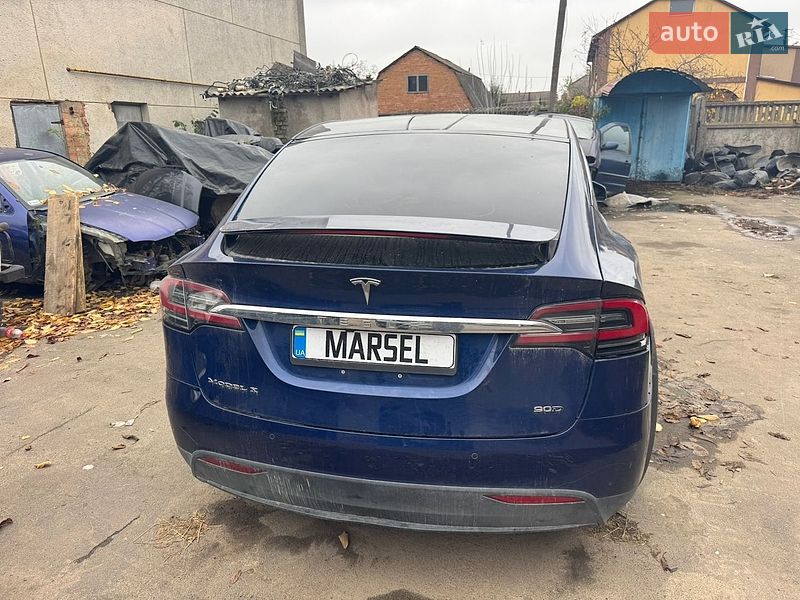 Внедорожник / Кроссовер Tesla Model X 2016 в Немирове