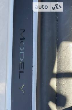 Хэтчбек Tesla Model Y 2020 в Виннице