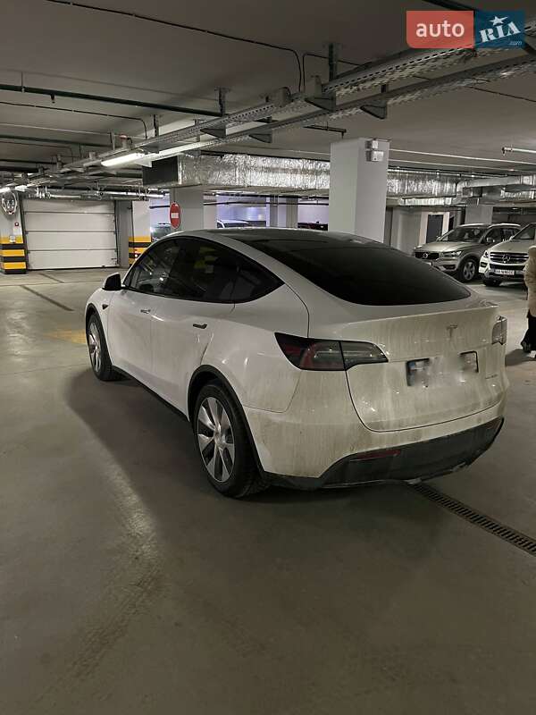 Внедорожник / Кроссовер Tesla Model Y 2020 в Киеве