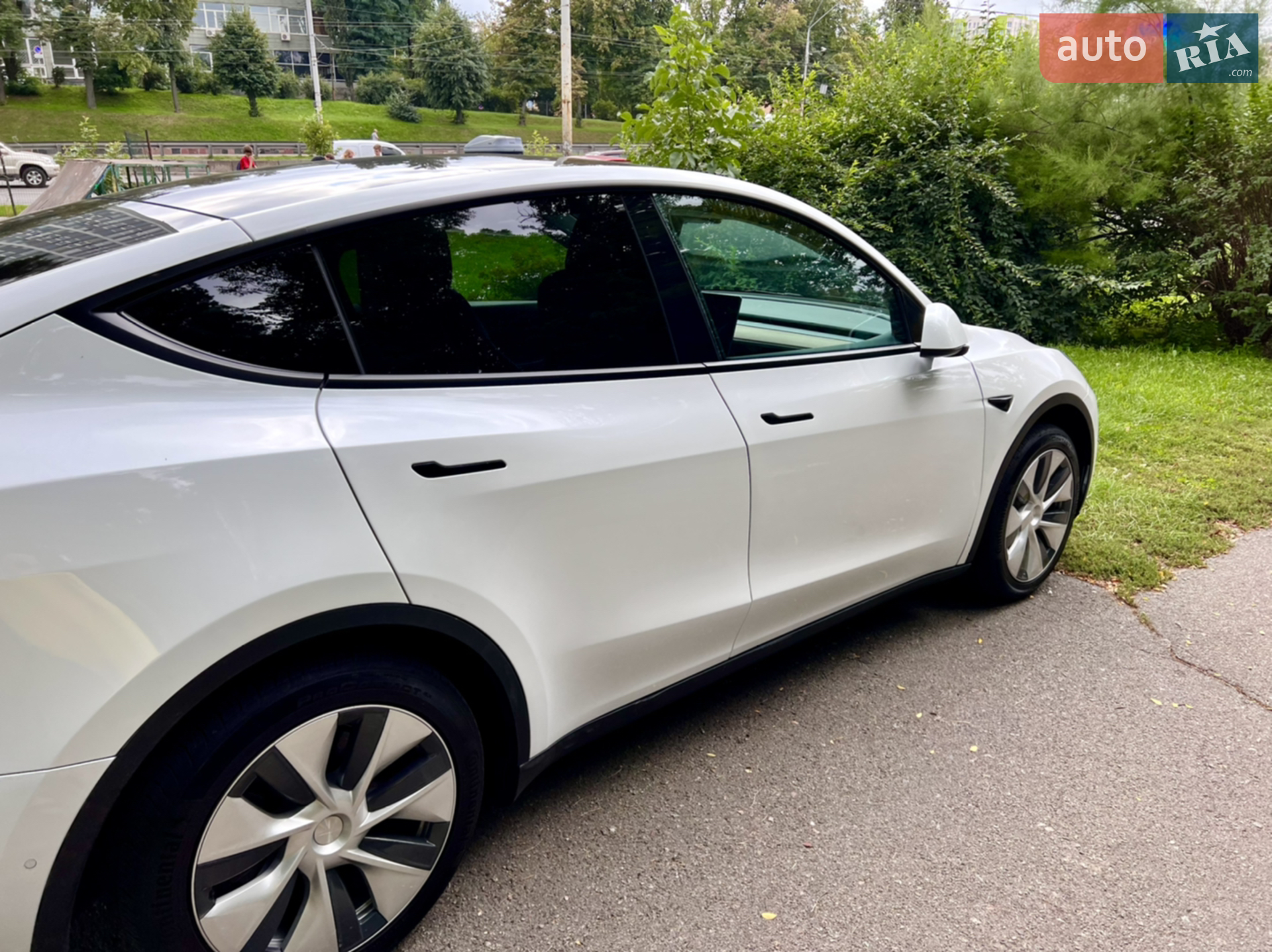 2021 Tesla Model Y - мініатюра 8