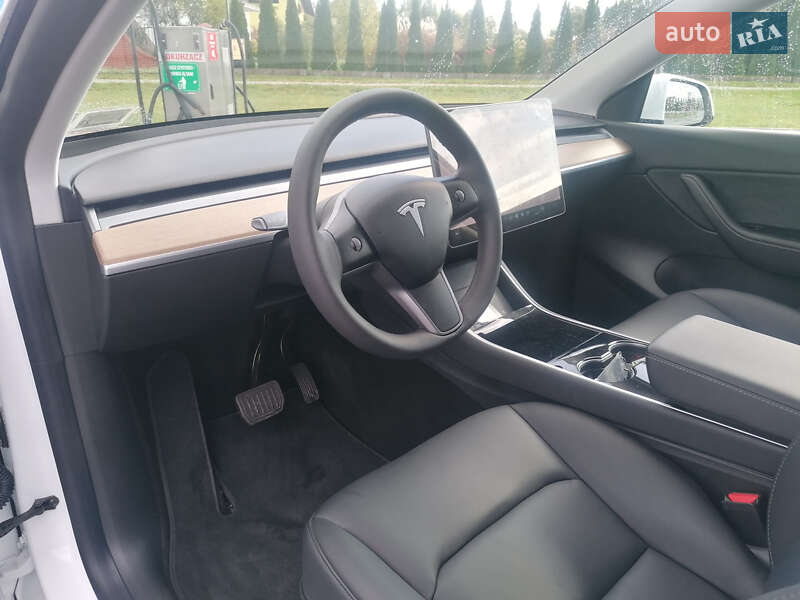 Внедорожник / Кроссовер Tesla Model Y 2021 в Тернополе