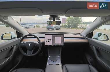 Внедорожник / Кроссовер Tesla Model Y 2021 в 