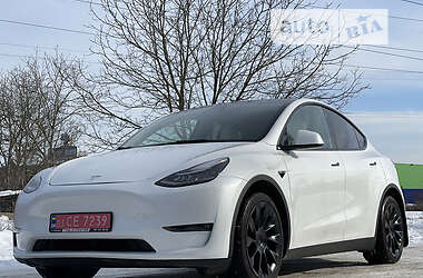 Внедорожник / Кроссовер Tesla Model Y 2021 в 