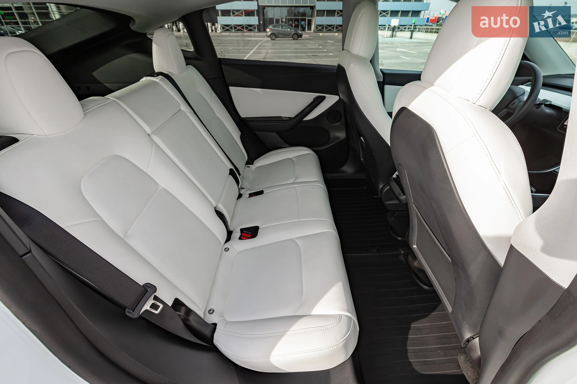 2020 Tesla Model Y - мініатюра 6