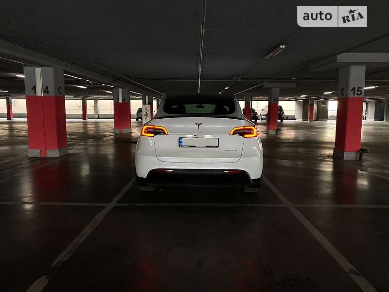 Внедорожник / Кроссовер Tesla Model Y 2020 в Львове