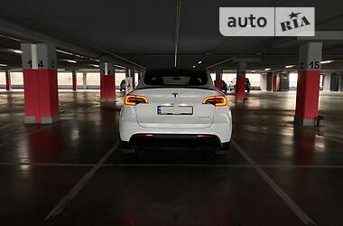 Внедорожник / Кроссовер Tesla Model Y 2020 в 