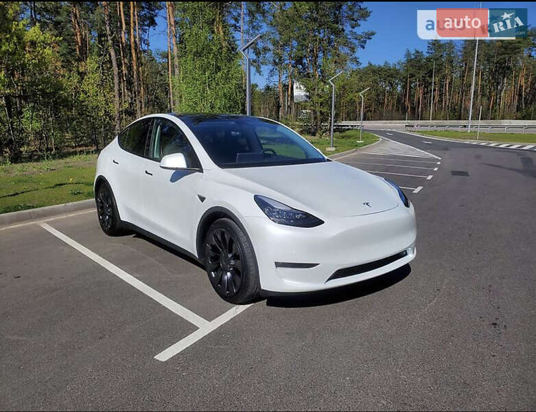 Внедорожник / Кроссовер Tesla Model Y 2020 в Киеве