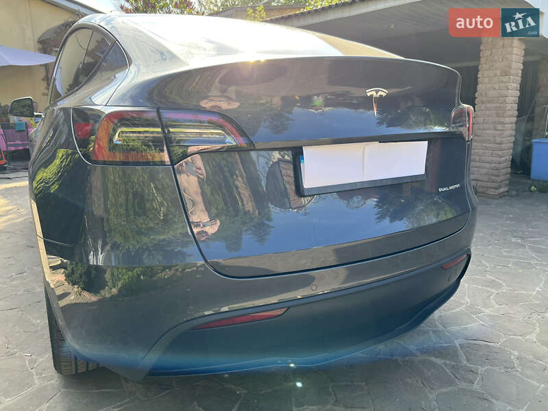 Внедорожник / Кроссовер Tesla Model Y 2022 в Киеве