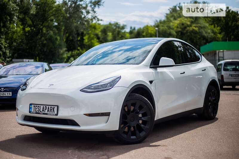 Внедорожник / Кроссовер Tesla Model Y 2020 в 