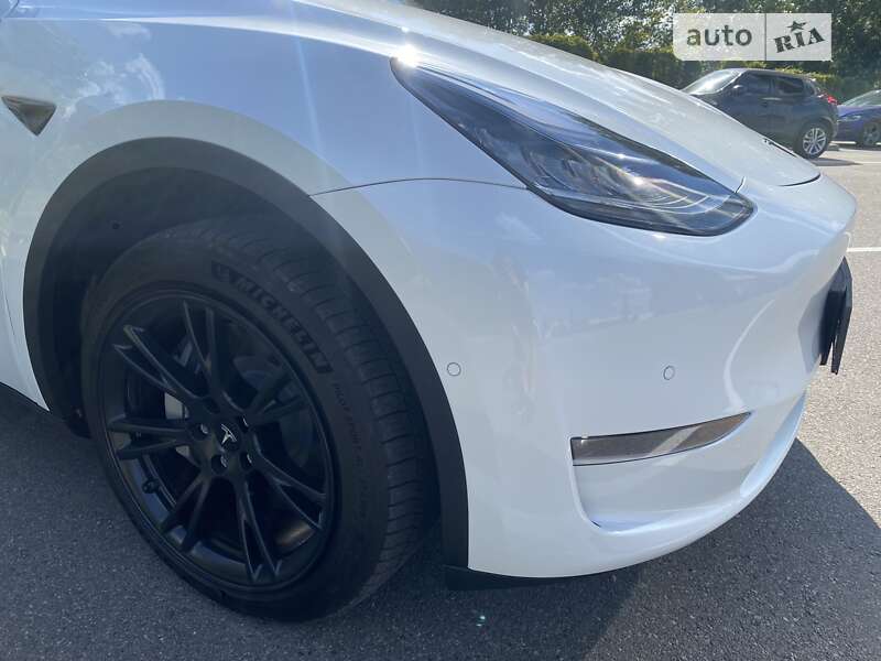 Позашляховик / Кросовер Tesla Model Y 2021 в Києві фото 29 Позашляховик / Кросовер Tesla Model Y 2021 в Києві