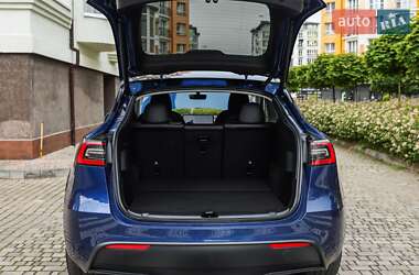 Внедорожник / Кроссовер Tesla Model Y 2021 в 
