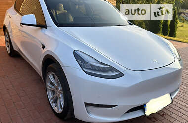 Внедорожник / Кроссовер Tesla Model Y 2021 в 