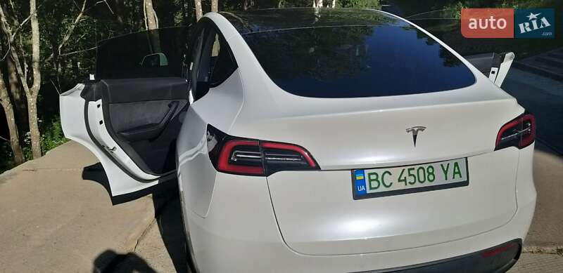 Внедорожник / Кроссовер Tesla Model Y 2021 в Стрые