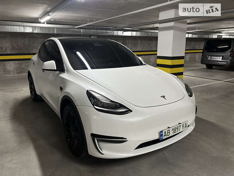 Внедорожник / Кроссовер Tesla Model Y 2020 в Киеве