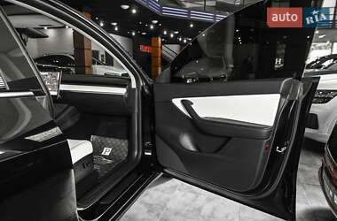 Внедорожник / Кроссовер Tesla Model Y 2021 в 