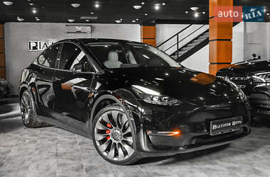 Внедорожник / Кроссовер Tesla Model Y 2021 в 