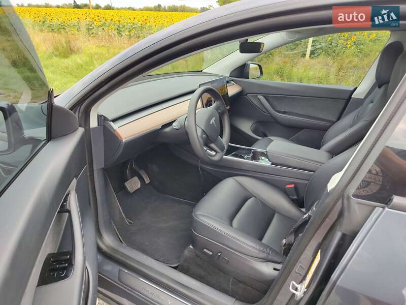 Позашляховик / Кросовер Tesla Model Y 2020 в Дніпрі