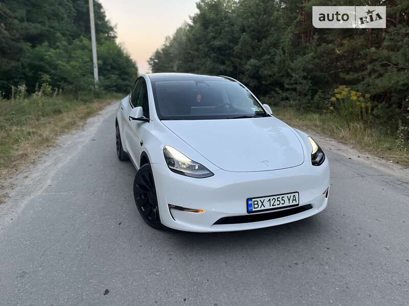 Tesla Model Y 2022