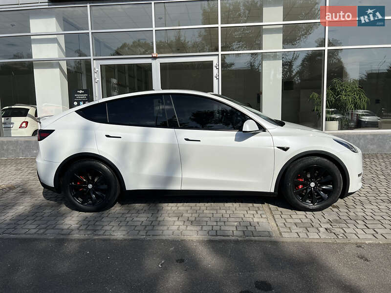 Позашляховик / Кросовер Tesla Model Y 2020 в Тернополі фото 5 Позашляховик / Кросовер Tesla Model Y 2020 в Тернополі