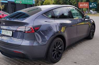 Внедорожник / Кроссовер Tesla Model Y 2021 в Ровно