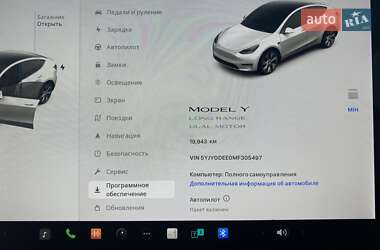 Позашляховик / Кросовер Tesla Model Y 2021 в 