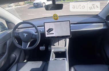 Позашляховик / Кросовер Tesla Model Y 2022 в Умані