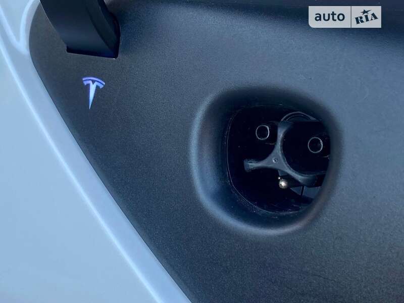 Внедорожник / Кроссовер Tesla Model Y 2022 в Одессе