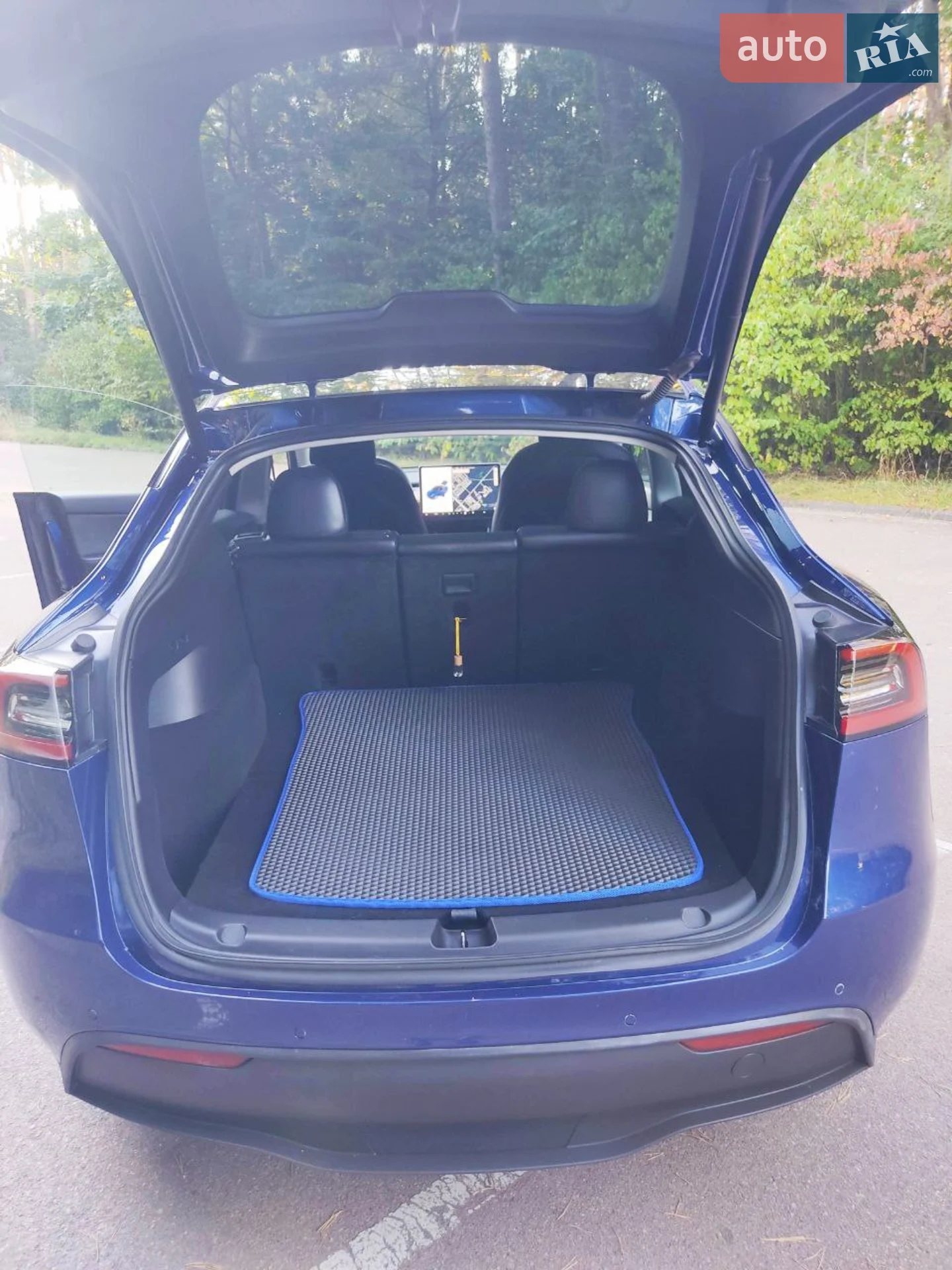 2020 Tesla Model Y - мініатюра 3