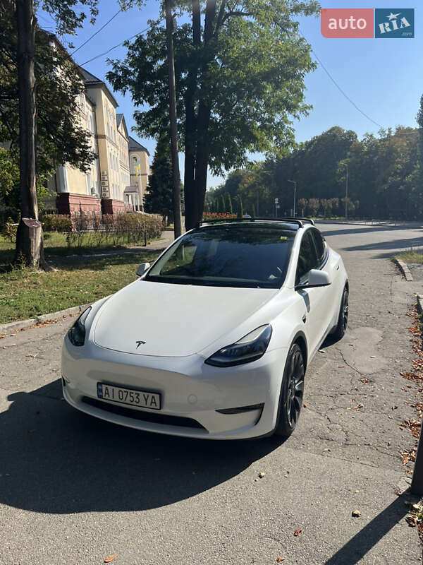 Внедорожник / Кроссовер Tesla Model Y 2022 в Киеве