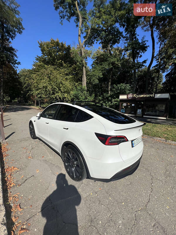 Внедорожник / Кроссовер Tesla Model Y 2022 в Киеве
