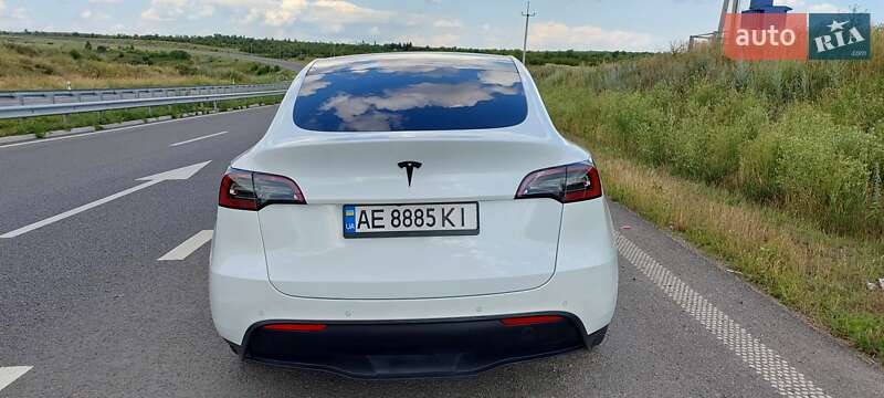 Внедорожник / Кроссовер Tesla Model Y 2021 в Днепре фото 4 Внедорожник / Кроссовер Tesla Model Y 2021 в Днепре
