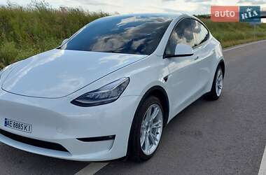 Внедорожник / Кроссовер Tesla Model Y 2021 в 