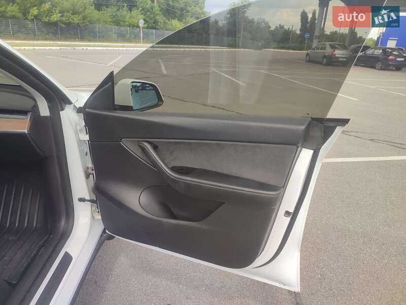 Внедорожник / Кроссовер Tesla Model Y 2020 в Запорожье фото 7 Внедорожник / Кроссовер Tesla Model Y 2020 в Запорожье