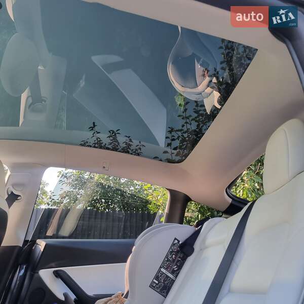 Внедорожник / Кроссовер Tesla Model Y 2020 в Тернополе