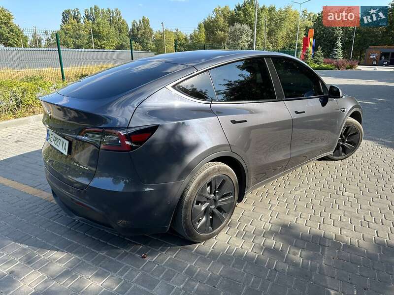 Позашляховик / Кросовер Tesla Model Y 2021 в Кам'янському