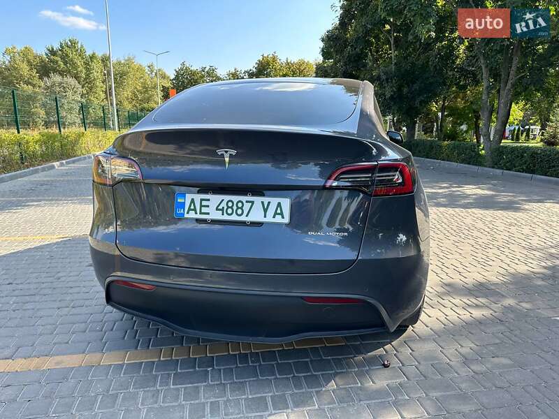 Позашляховик / Кросовер Tesla Model Y 2021 в Кам'янському