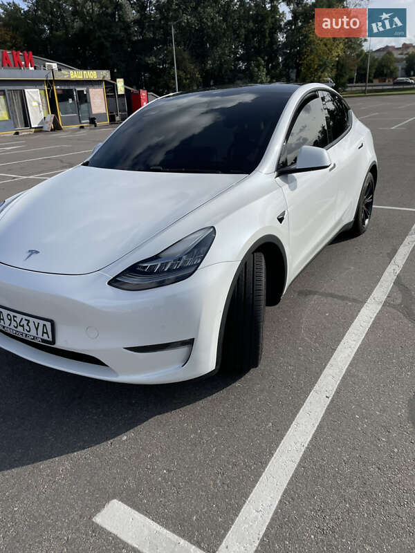 Внедорожник / Кроссовер Tesla Model Y 2021 в Киеве