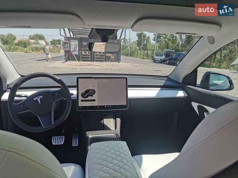 Внедорожник / Кроссовер Tesla Model Y 2022 в Днепре