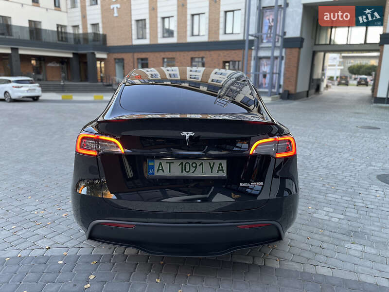 Позашляховик / Кросовер Tesla Model Y 2022 в Івано-Франківську
