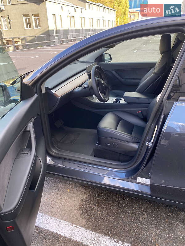 Позашляховик / Кросовер Tesla Model Y 2022 в Києві