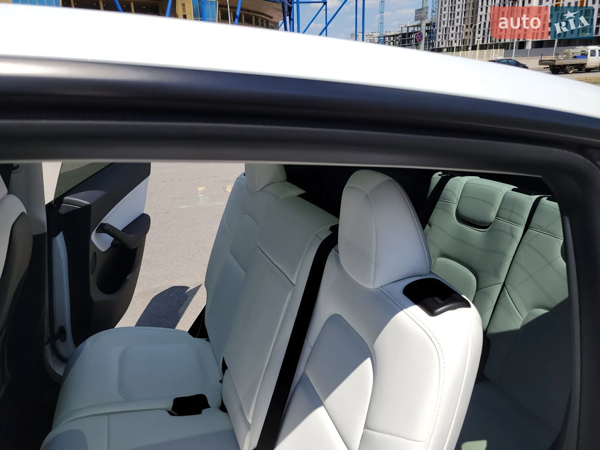 2021 Tesla Model Y - мініатюра 10
