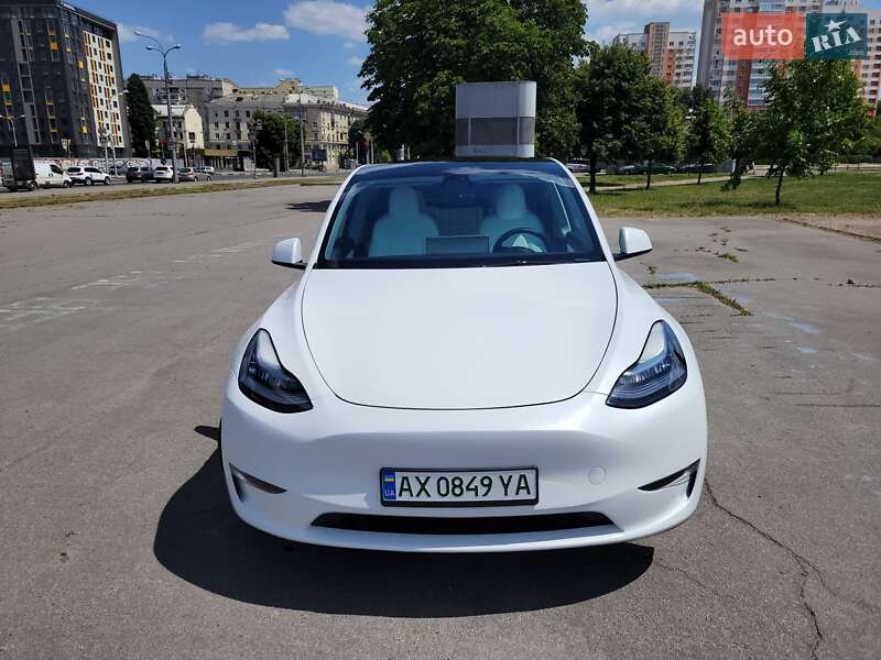 Внедорожник / Кроссовер Tesla Model Y 2021 в Харькове