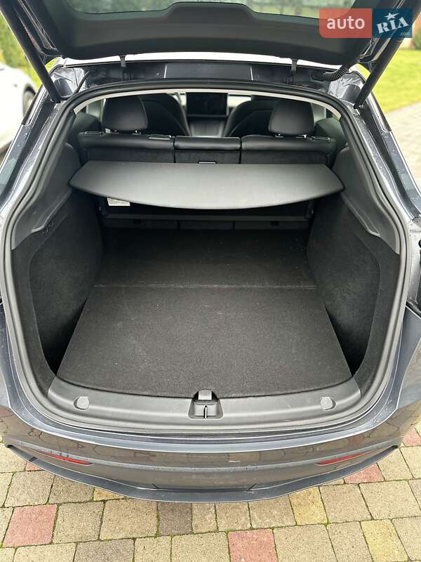 Позашляховик / Кросовер Tesla Model Y 2023 в Львові