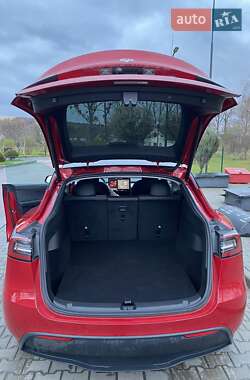 Внедорожник / Кроссовер Tesla Model Y 2021 в 