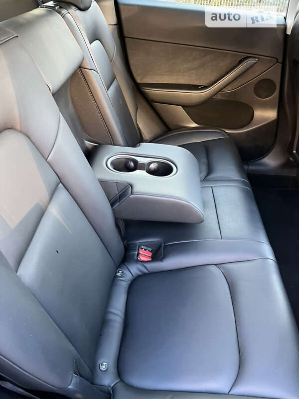 Внедорожник / Кроссовер Tesla Model Y 2020 в Харькове фото 50 Внедорожник / Кроссовер Tesla Model Y 2020 в Харькове